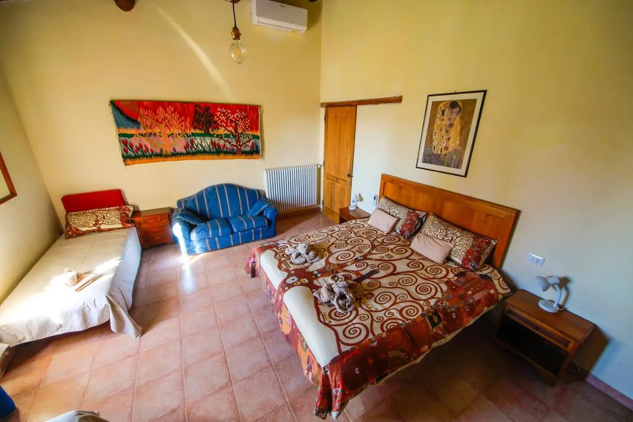 Farm stay Agriturismo Poggio Monte Saturnia