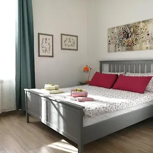 Apartment Casa Sansevera, Lucca