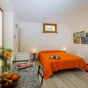 https://il-borgo-monolocali.it-lombardy.com