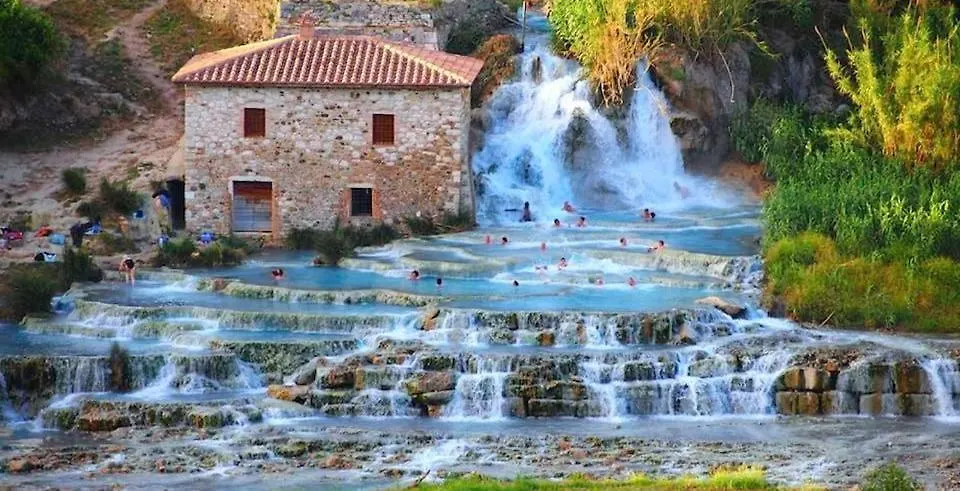 Agriturismo Poggio Monte Saturnia 0*,